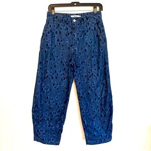 The Tiny Big Sister High-Waisted Blue Cheetah Barrel Wide-Leg Jeans Size 6
